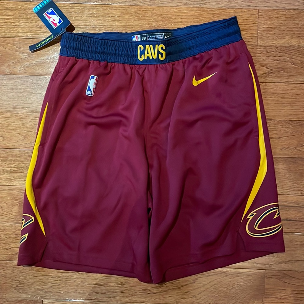 NWT Cleveland Cavs shorts